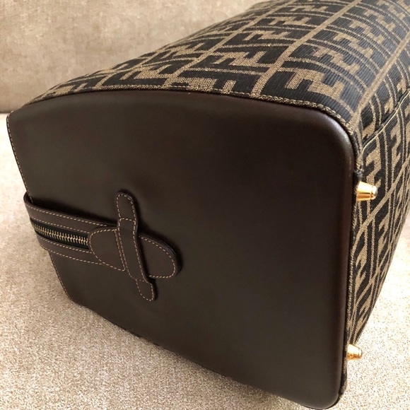 Boston Bag - Picture 4 of 16